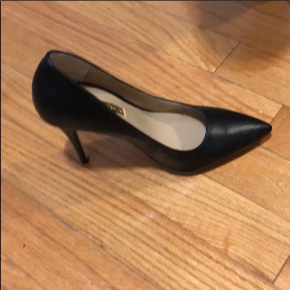 BCBG heels